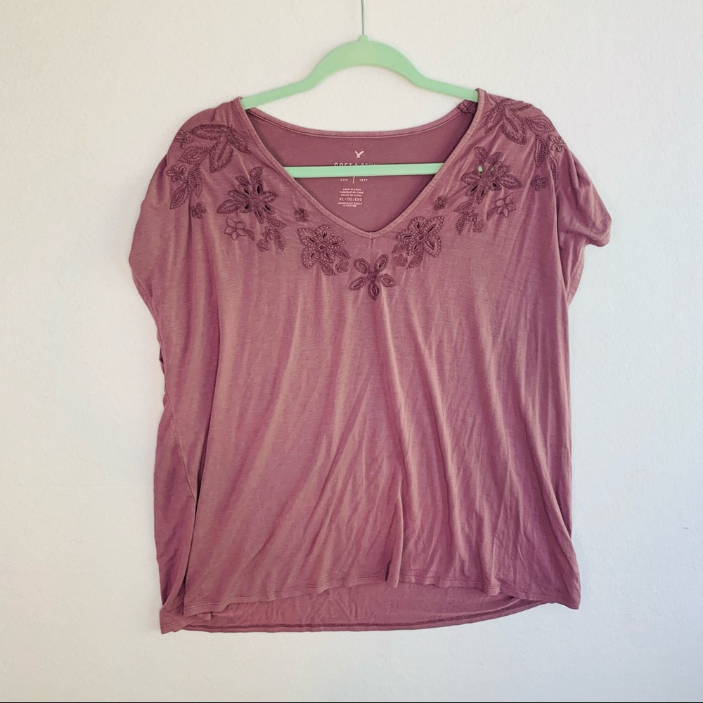 American Eagle Sz XL soft and sexy V neck Top
